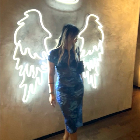 Shes unmatched Mesh Tee Navy Bloom - Picture 4 of 4